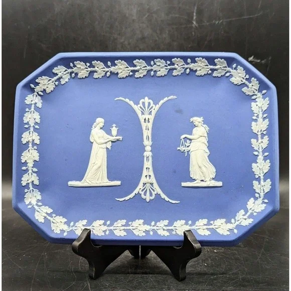 Vintage Wedgwood Blue Jasperware 10.5