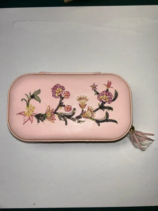 Rachel Zoe Pink Faux Leather Travel Jewelry Case Floral Embroidery Tassel Zipper
