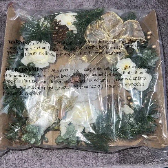 Avon‎ 2005 Fiber Optic African American Angel Wreath Christmas Decor