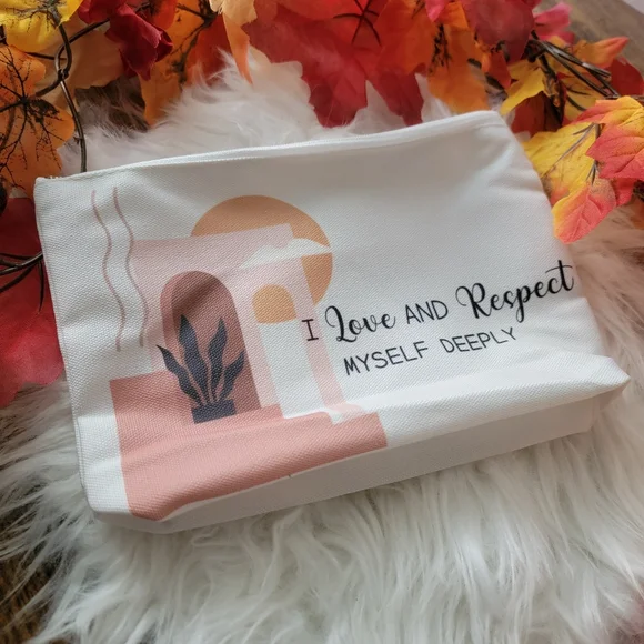 4/28 Cosmetic Pouch / Essential Pouch Storage Organizer