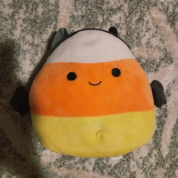 KELLYTOY Delie the Candy Corn Bat Squishmallow — Halloween Collection 8