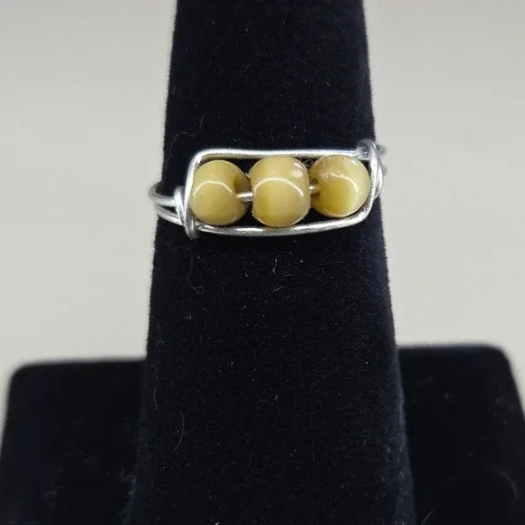 Handmade Wire Wrapped Ring Silver Tone Yellow Cat Eye Beads‎ Size 7.5 Boho