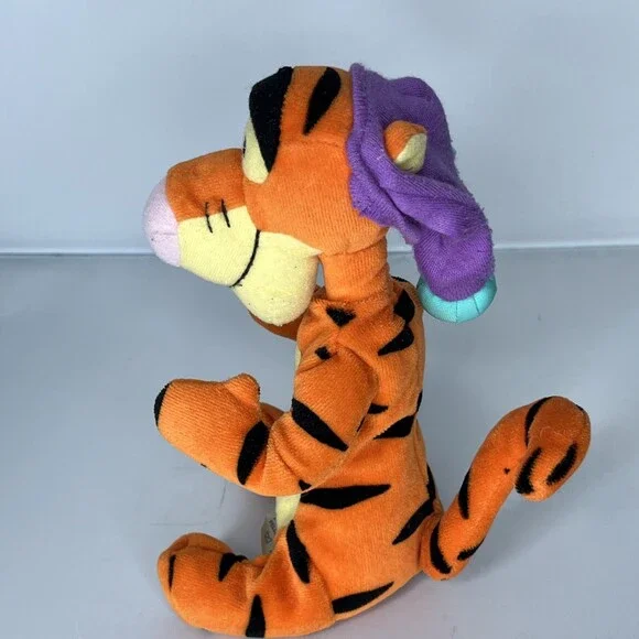 Bedtime Tigger Plush 7”