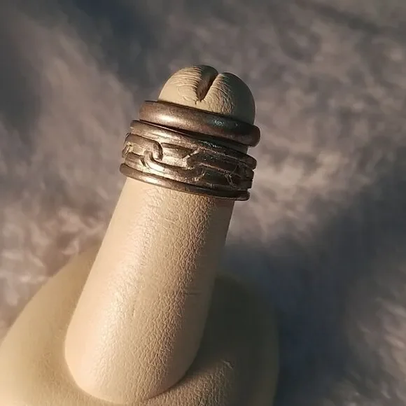 Bundle of 2 Silver Colored Toe Rings