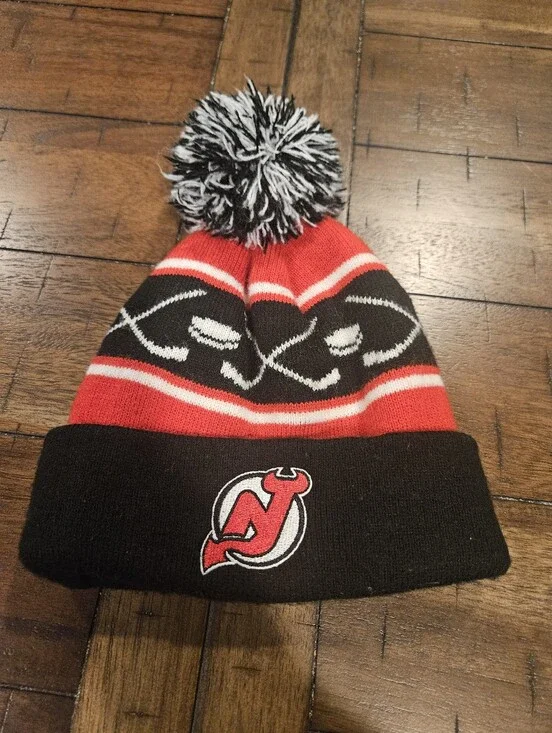 New Jersey Devils Kids Red & Black Pom Beanie Hat