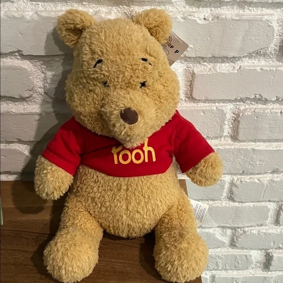 Talking Disney Winnie the Pooh Plush Toy - Red and Tan!