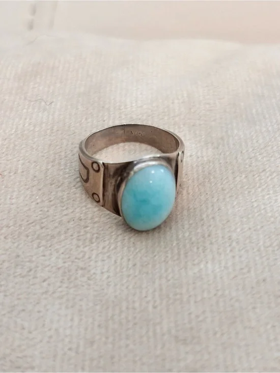 Vintage 925 Sterling Silver & Genuine Turquoise  Statement Ring