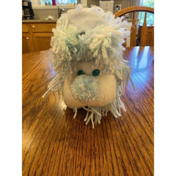 Vintage Fluppy Dog By Kenner 1986 Mint Green & White Yarn Hair Bonnet Tags