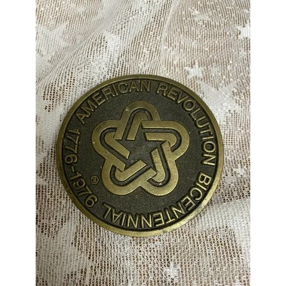 AMERICAN REVOLUTION BICENTENNIAL BELT BUCKLE 1776-1976 SOLID BRASS‎ VINTAGE