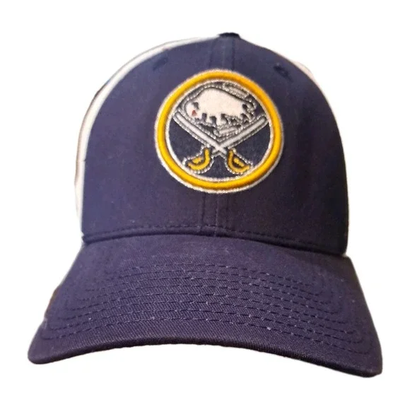 Buffalo Sabres New Era meshback Hat M-L‎ with yellow logo on mesh NWOT