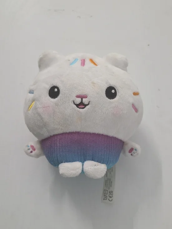 DreamWorks Plush Cupcake Critter - White with Purple and Blue Base
