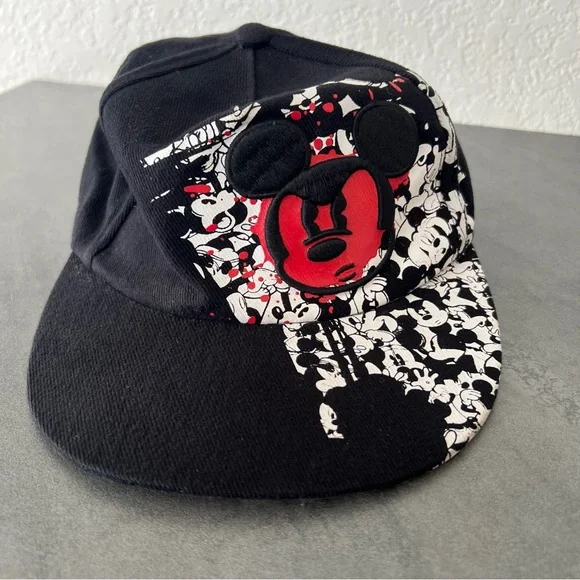 DISNEY PARKS Hat Black Red Angry Mickey Mouse Youth 53-55 cm.‎ Baseball Cap Used