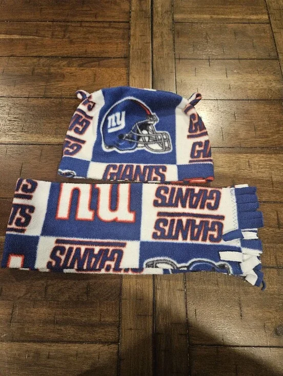 NFL New York Giants Blue & White Fleece Hat and Scarf Set