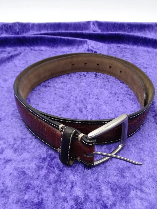Tommy Bahama Genuine Top Grain Leather Brown Belt Size 38 Alligator Embossed