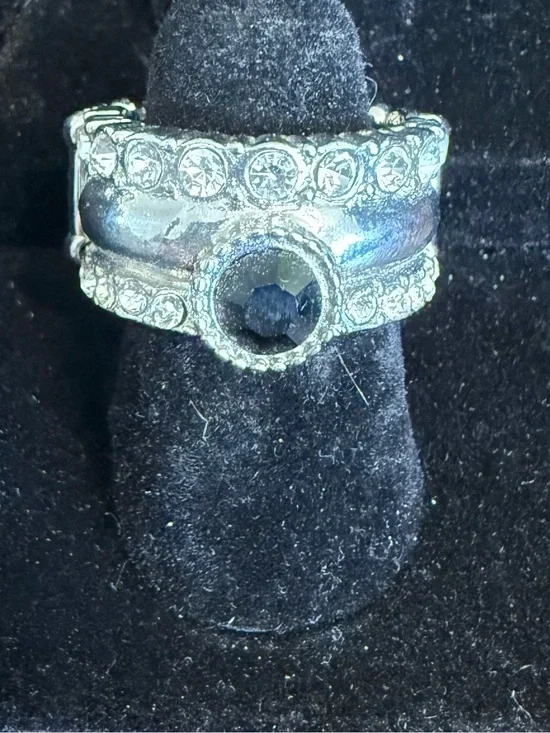 paparazzi Silver-Tone Ring with Black Center Stone
