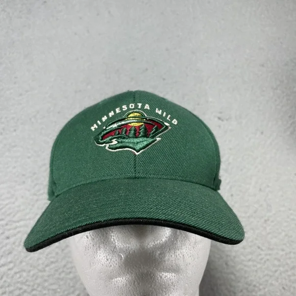 Minnesota Wild Hat Cap Strap Back Boys One‎ Size Green NHL Hockey Youth Reebok