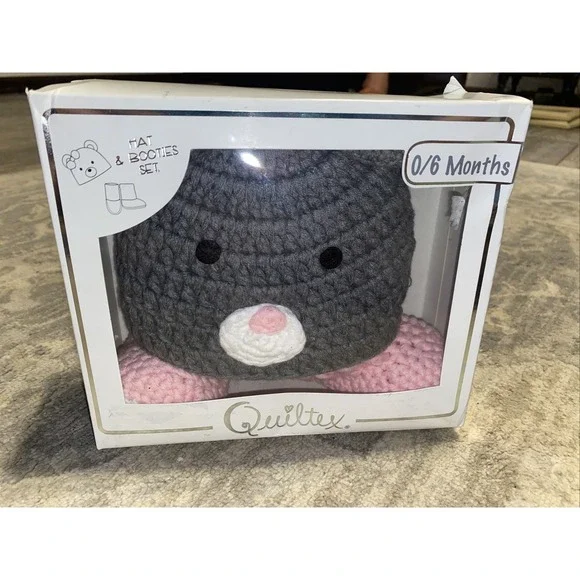 New‎ Quiltex Baby Hat Bootie Set 0-6 Months Bear Gray Pink White 0-6 M