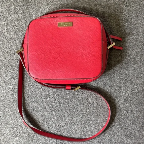 Kate Spade New York‎ Red Saffiano Leather Crossbody Bag Gold Hardware