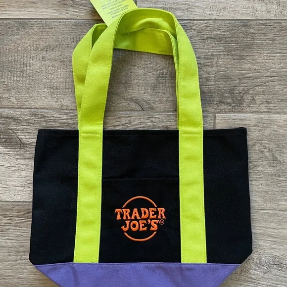 ❤️ TRADER JOES EXCLUSIVE HALLOWEEN TOTE BAG NEW