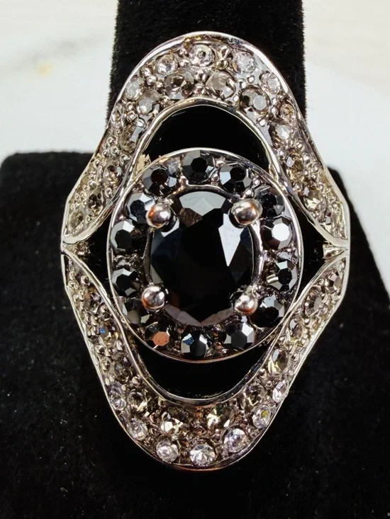 Vintage silvertone, dark and clear bling statement ring