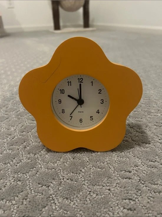 Flower-Shaped alarm Clock - 2001