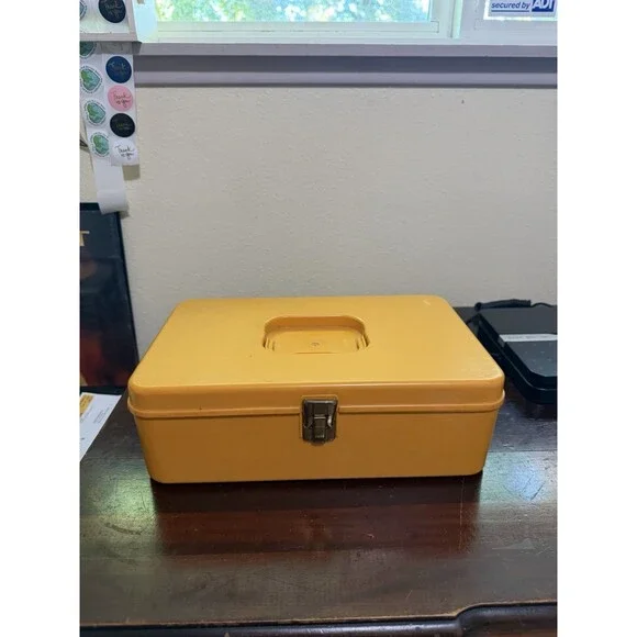 Wilson Mfg Wil-Hold Yellow Plastic Sewing Box Two Levels One Handled Tray