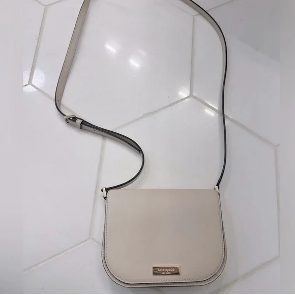 🎉Host Pick🎉 NWOT Kate Spade Bone Cream Color Crossbody Bag Purse