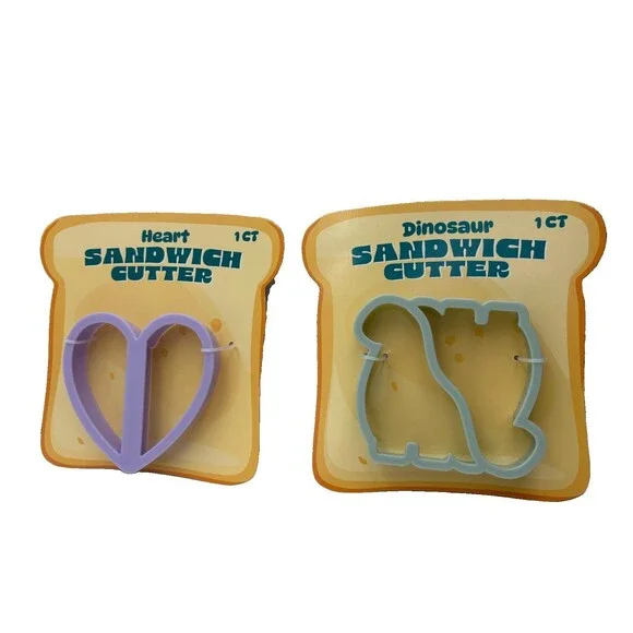 2 Pc Kids Sandwich Cutter Set Heart Dinosaur Plastic Crust Cutter Lunch Bento