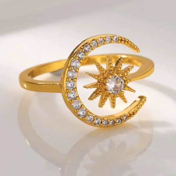 Moonlit Radiance Starburst 18KGold Ring