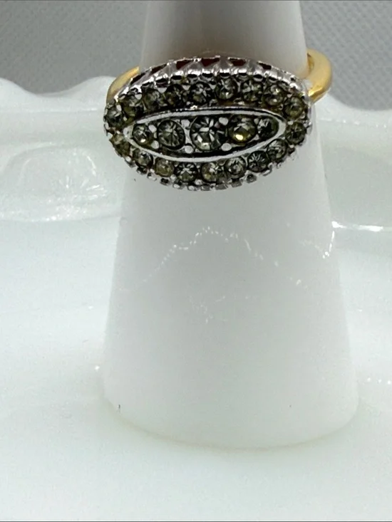 Stunning vintage 18K GE Golden Oval art deco pave rhinestone ring size 5