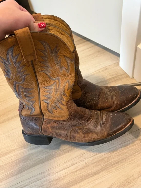 Men’s Classic Two-Tone Leather Cowboy Boots - Brown & Tan