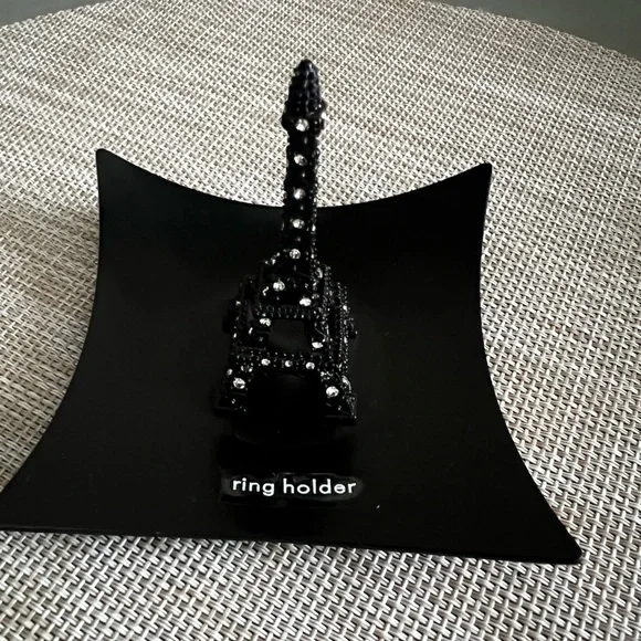 Black Paris Eiffel Tower Metal Ring Holder