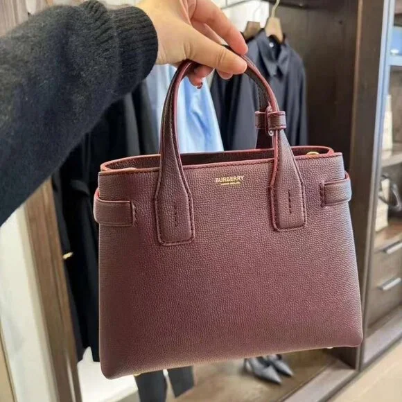 NWT BURBERRY BANNER BURGUNDY CRIMSON LEATHER SHOULDER SMALL TOTE BAG