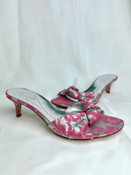 Kate Spade NY Kitten Heel Mules Pink Silver Floral Brocade Knot Sandal 7 B Italy