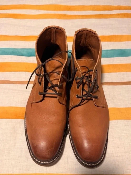 Allen Edmonds Tan Brown Leather Chukka Boots