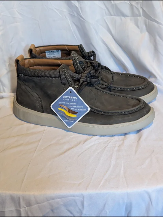 Clarks Men's Nubuck Chukka Boots in Gray with Tan Accents