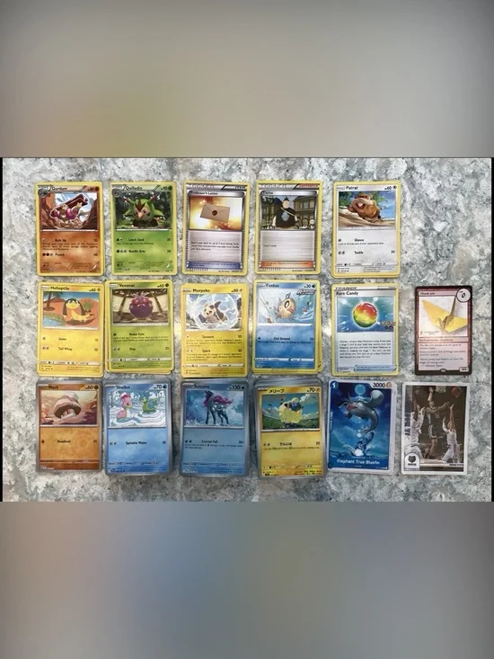 Mixed Lot of 200+ Pokemon cards