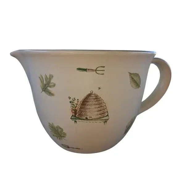 Pfaltzgraff Naturewood Batter Bowl Oversize with Handle and Pouring Spout