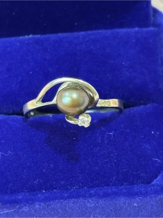 Real Pearl and Cubic Zirconia sterling Silver Ring - Dark Brown Pearl
