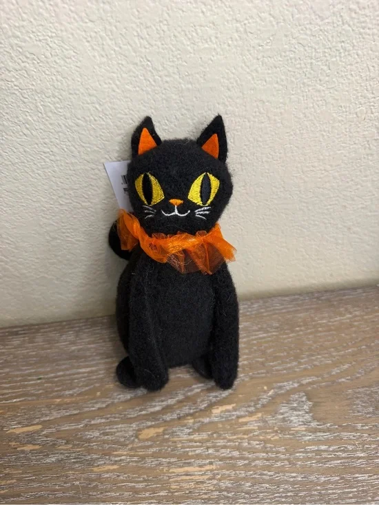 Target Bullseye Halloween Plush Kitty Cat