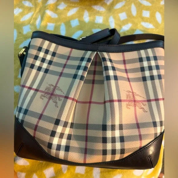 Authentic Burberry Preloved crossbody bag