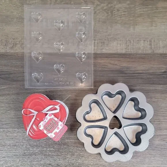 Valentine's Day Bakeware Bundle Nordic Wear Cake Pan Plus Two More Items