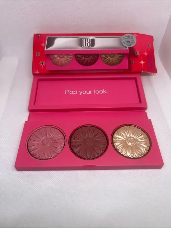NEW CLINIQUE GLOW TO GO CHEEK PALETTE