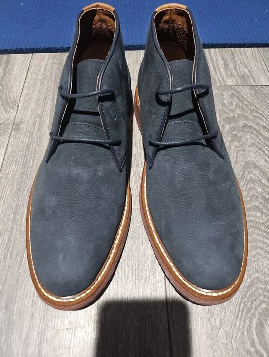 Johnston & Murphy Navy Suede Chukka Boots with Brown Contrast Sole
