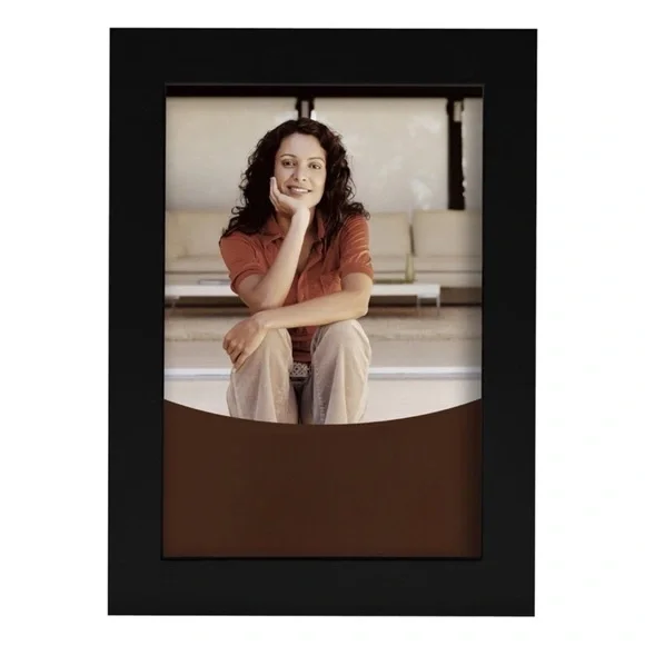 Black 4” x 6” Picture Frame