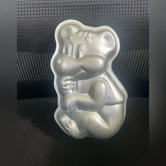 VINTAGE 1975 ~ WILTON Cake Pan HONEY BEAR Small Aluminum Mold 508-477 Teddy Bear