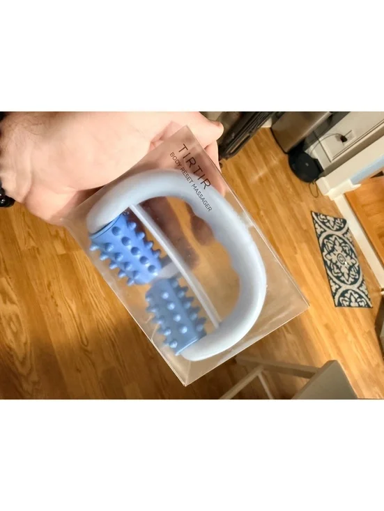 TIRTIR Body Reset Massager Handheld Blue and White
