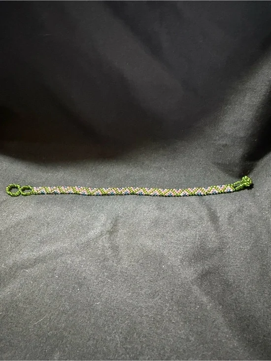 Source Unknown Green Beaded Kids Bracelet with Multicolor Accents