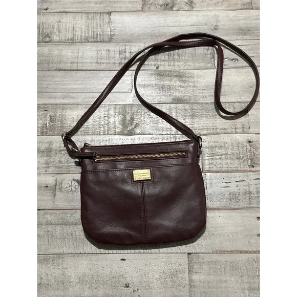 Tignanello Burgundy Leather Crossbody Organizer Bag Gold Hardware Small