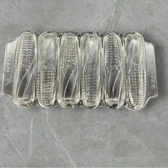 Miracle Maize thick glass cornbread baking dish vintage